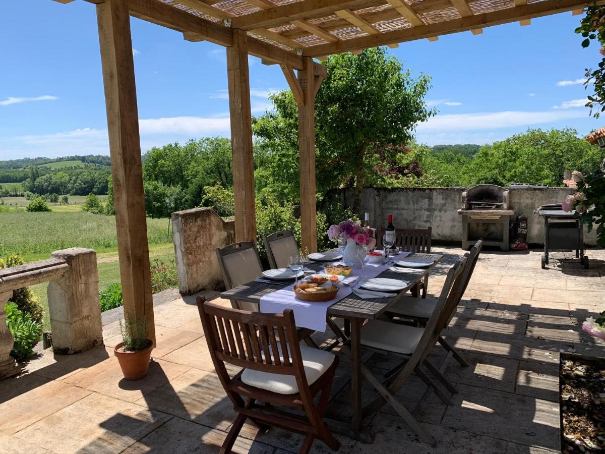 Vila Chez Sarrazin Brossac Exteriér fotografie