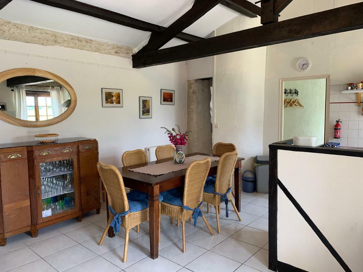 Vila Chez Sarrazin Brossac Exteriér fotografie